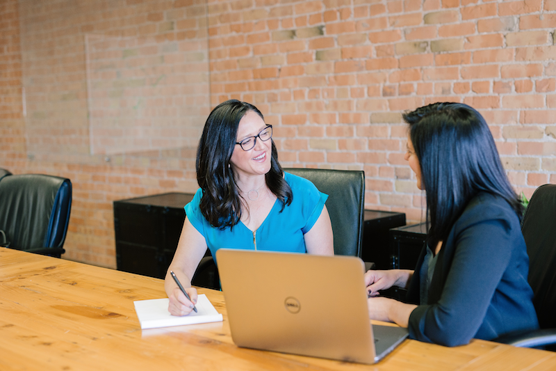 Two managers filling an NDA